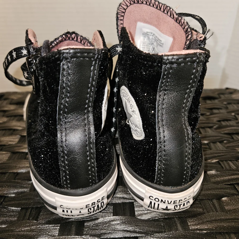Converse Black Felt and Pink High-Tops Star Laces Kids Size 12